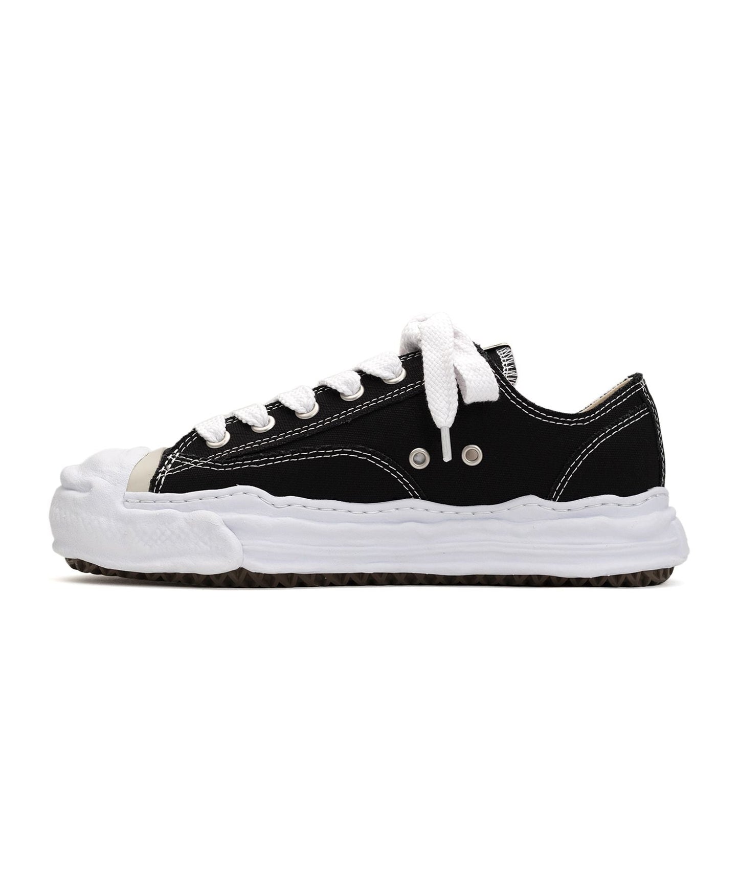 "Aeson Low Top" Sneaker