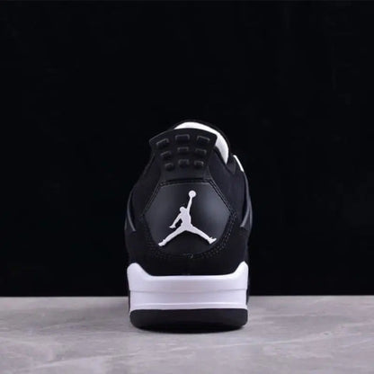 "J4" Sneaker