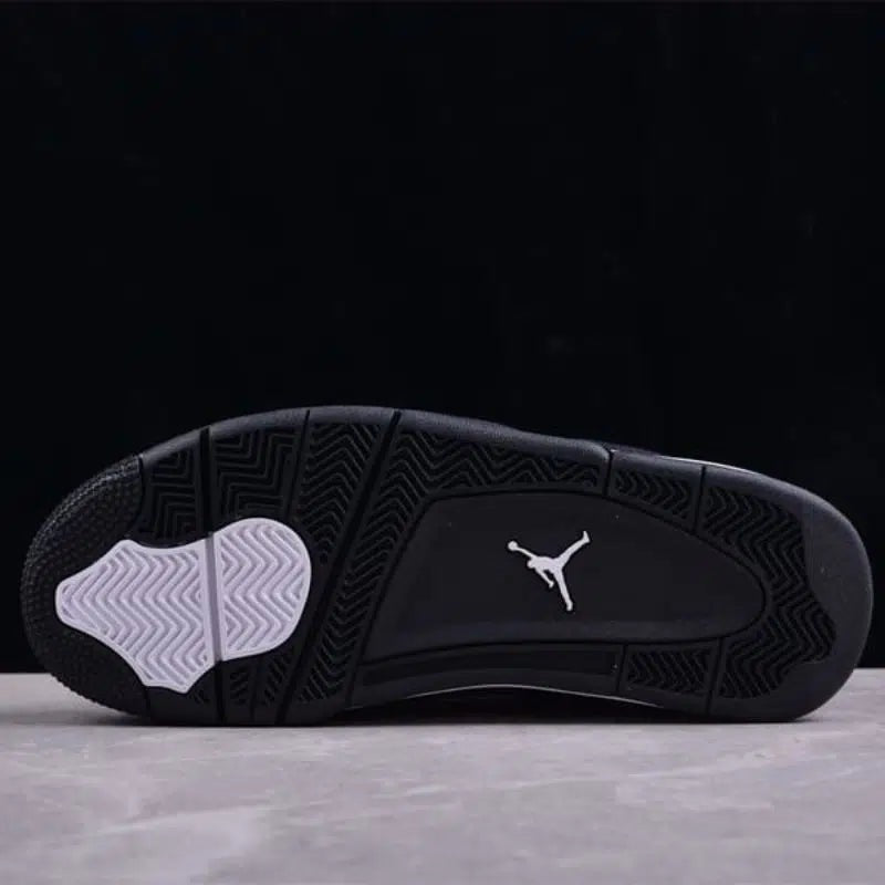 "J4" Sneaker