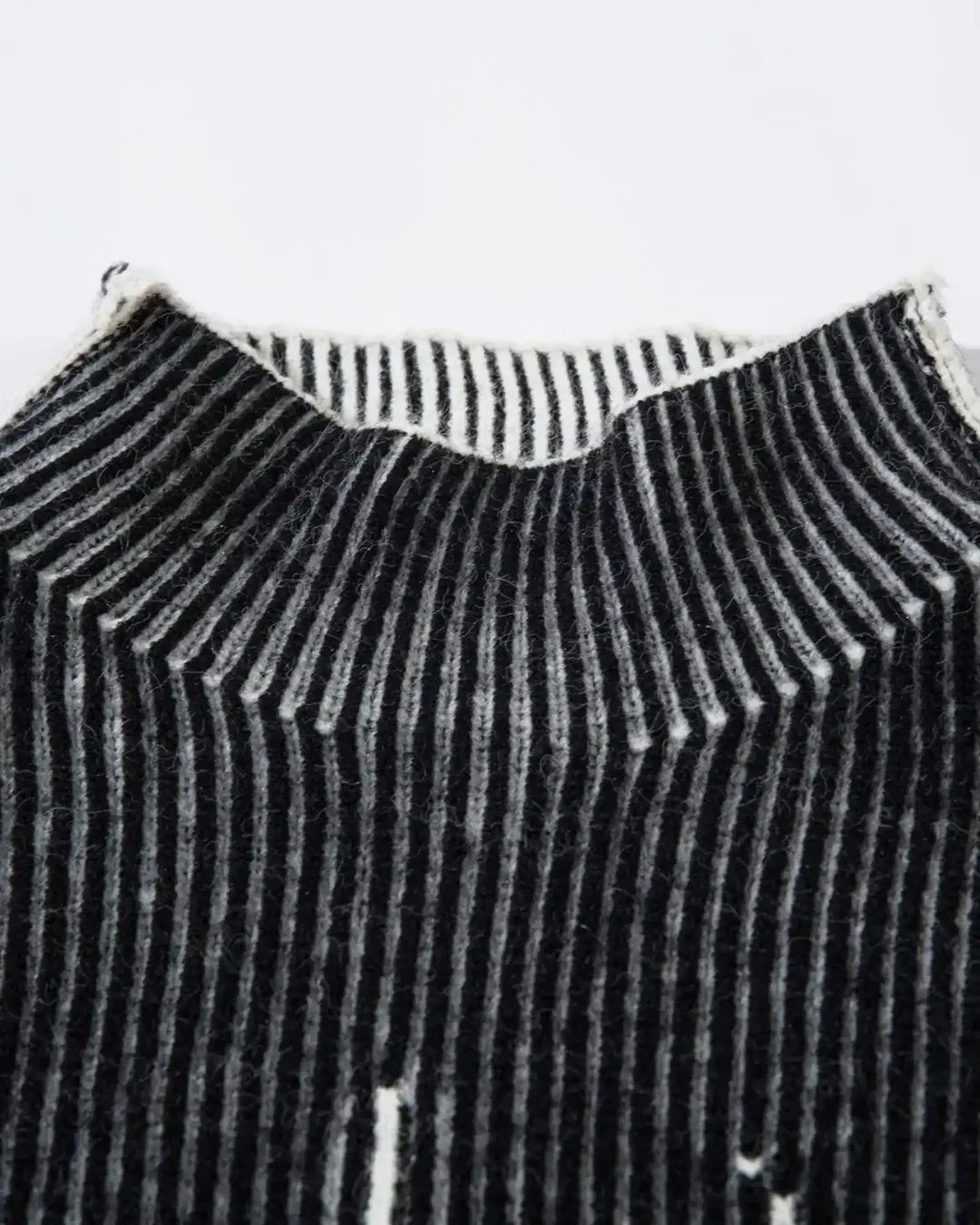 Raven Strickpullover